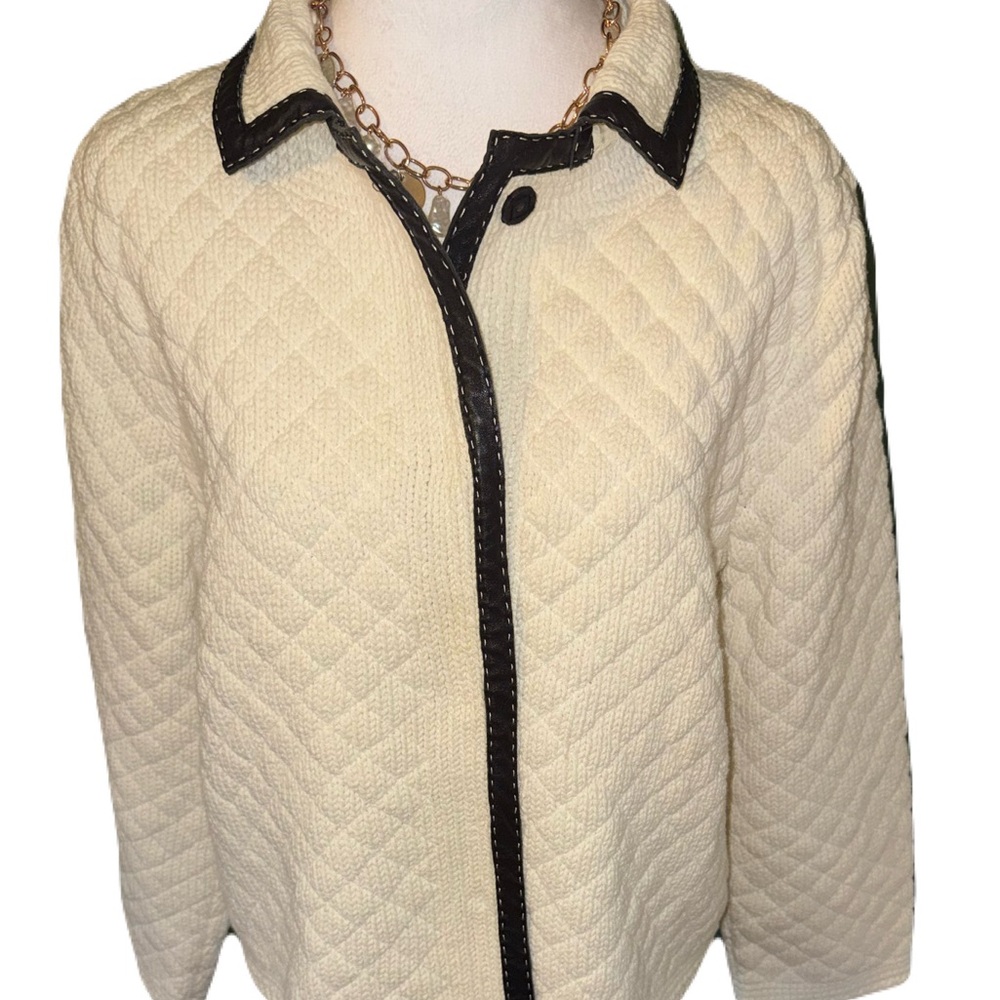 Vintage Doncaster Ivory Quilted Lined Sweater Jacket with Black Leather Trim - Picture 6 of 15